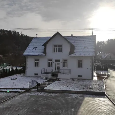 Frejstejn House, Alojamento de Acomodação e Pequeno-almoço Podhradi nad Dyji