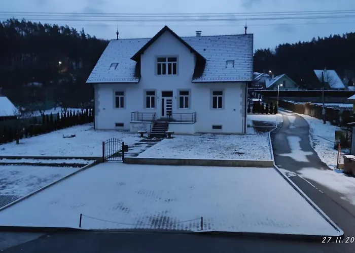Frejstejn House, Artist's Bed & Breakfast 3*